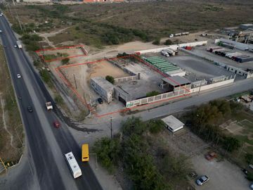 Terreno en esquina sobre Ave Heberto Castillo en García NL