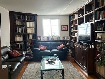 MB- Casa en Venta en Bosques de las Lomas