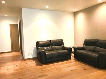 **OPORTUNIDAD** DEPARTAMENTO EN AV. SANTA FE, CON VISTA ESPECTACULAR CON MUEBLES
