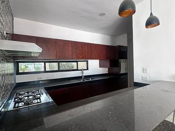 CASA EQUIPADA EN VENTA EN BELLAVISTA DZITYÁ, MÉRIDA