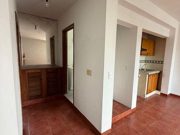 VENTA Casa Principal + Estudio independiente en Col. Chapalita