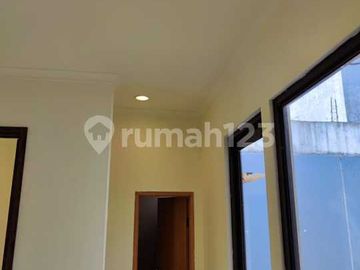 Rumah Bagus Unfurnished SHM BSD Avani, Tangerang