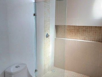 Renta Casa 3 Recamaras con piscina Montes de Ame sin muebles