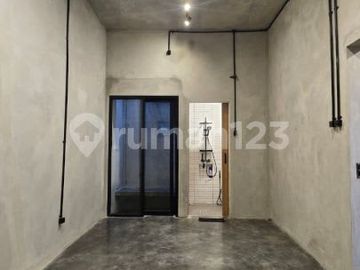 Dijual Rumah Design Industrial 2 Lantai SHM di Bsd Nusaloka
