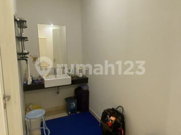 Turun 900 Juta Hot Item Sale Rumah Baru Hoek 3 Lantai Full Bangunan Siap Masuk