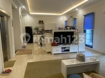 Turun 900 Juta Hot Item Sale Rumah Baru Hoek 3 Lantai Full Bangunan Siap Masuk