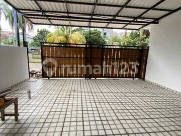 Dijual Rumah Renov 2 Lantai di Regency Villa Melati Mas