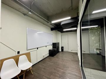 Renta 350m2, Piso de Oficinas, Puebla, La Roma- ACONDICIONADO