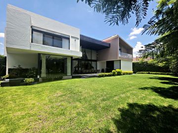 Residencia de 1,200 m² en El Campanario, Querétaro