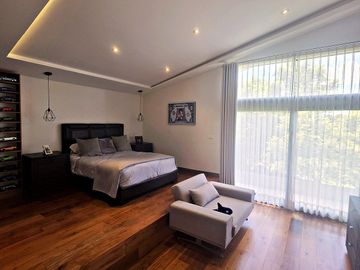 Residencia de 1,200 m² en El Campanario, Querétaro