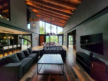 Casa en venta en San Mateo Acatitlán, Valle de Bravo, México