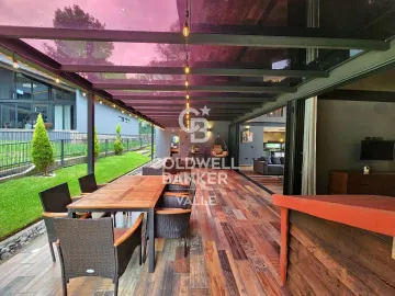 Casa en venta en San Mateo Acatitlán, Valle de Bravo, México