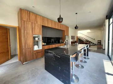 Casa en venta en Avandaro, Valle de Bravo, México