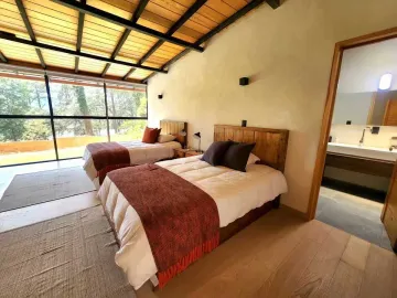 Casa en venta en Avandaro, Valle de Bravo, México
