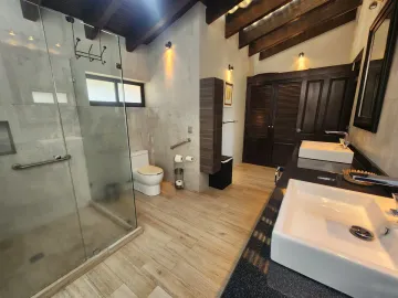 Casa en renta en Otumba, Valle de Bravo, México