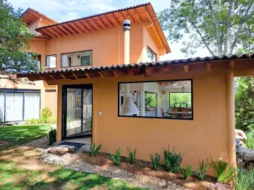 Casa en renta en Rincón de Estradas, Valle de Bravo, México