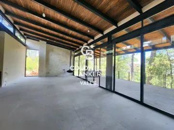 Casa en venta en Avandaro, Valle de Bravo, México