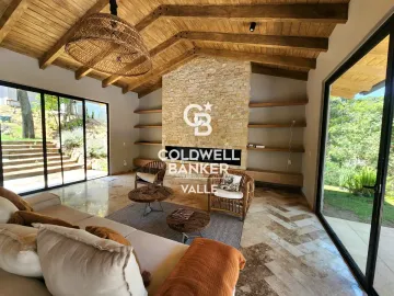 Casa en venta en Avandaro, Valle de Bravo, México