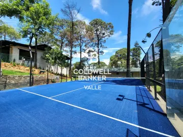 Casa en venta en Avandaro, Valle de Bravo, México