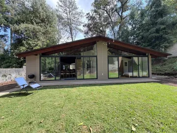 Casa en venta y renta en Cerro Gordo, Valle de Bravo, México