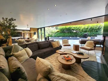 Casa en venta en Rancho Avándaro, Valle de Bravo, México