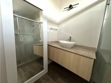 MODERNA CASA EN RENTA (AMUEBLADA) EN ZAKIA EL MARQUES QUERETARO GAA3