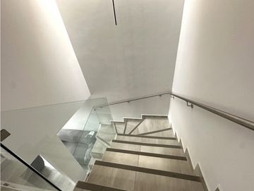 MODERNA CASA EN RENTA (AMUEBLADA) EN ZAKIA EL MARQUES QUERETARO GAA3