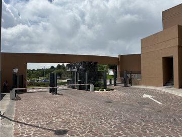 LOFT EN RENTA FRENTE AL JAMADI EN ZIBATA EL MARQUES QUERETARO GIH3