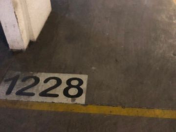 Oportunidad venta estacionamiento techado Metro Macul