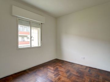 VENTA DEPTO 3 AMB COCHERA VERSALLES Barrio KENNEDY