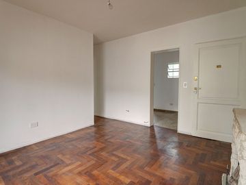 VENTA DEPTO 3 AMB COCHERA VERSALLES Barrio KENNEDY