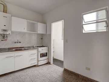 VENTA DEPTO 3 AMB COCHERA VERSALLES Barrio KENNEDY