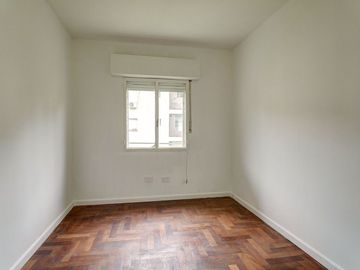 VENTA DEPTO 3 AMB COCHERA VERSALLES Barrio KENNEDY
