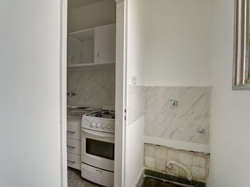 VENTA DEPTO 3 AMB COCHERA VERSALLES Barrio KENNEDY