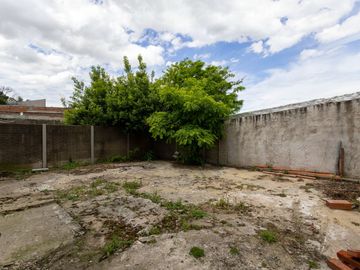 VENTA CASA MULTIFAMILIAR PATIO GARAJE I. CASANOVA
