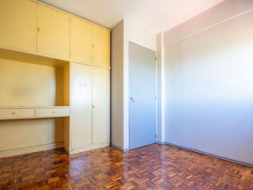 Depto 4 ambientes en VENTA con balcón en Flores