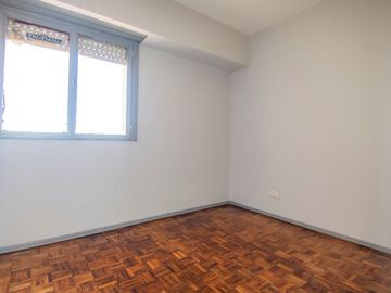 Depto 4 ambientes en VENTA con balcón en Flores