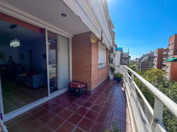 VENTA DEPTO 4 AMB AL FRENTE BALCON,COCHERA,BAULERA