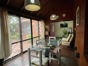 VENTA CASA LUGANO 4 AMB  LOTE PROPIO 8,66 X 37 MTS