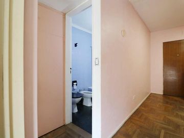 Venta depto. Tribunales  monoambiente div. balcòn