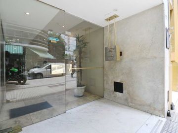 Venta depto. Tribunales  monoambiente div. balcòn