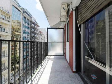 Venta depto. Tribunales  monoambiente div. balcòn