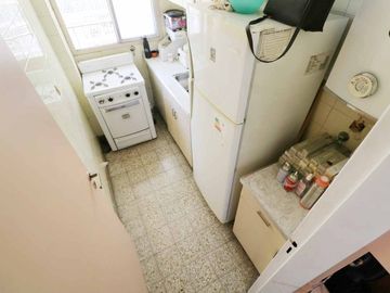 Venta depto. Tribunales  monoambiente div. balcòn