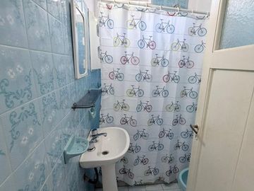 VENDO CASA 4 DORMI - PARQUE SIQUIMAN - GRAN LOTE