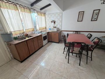 VENDO CASA 4 DORMI - PARQUE SIQUIMAN - GRAN LOTE