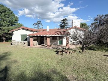 VENDO CASA 4 DORMI - PARQUE SIQUIMAN - GRAN LOTE