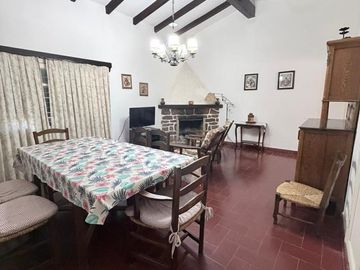VENDO CASA 4 DORMI - PARQUE SIQUIMAN - GRAN LOTE