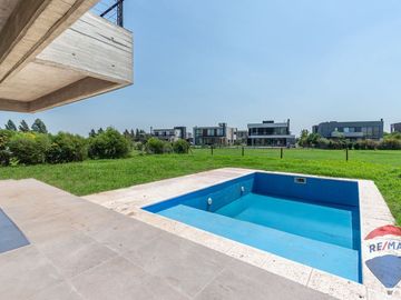 Casa venta Terralagos 3 dormitorios, con piscina.