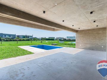 Casa venta Terralagos 3 dormitorios, con piscina.