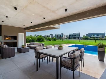 Casa venta Terralagos 3 dormitorios, con piscina.